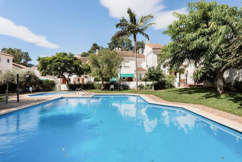 Holiday home Heaven At The Shore: El Cielito. *